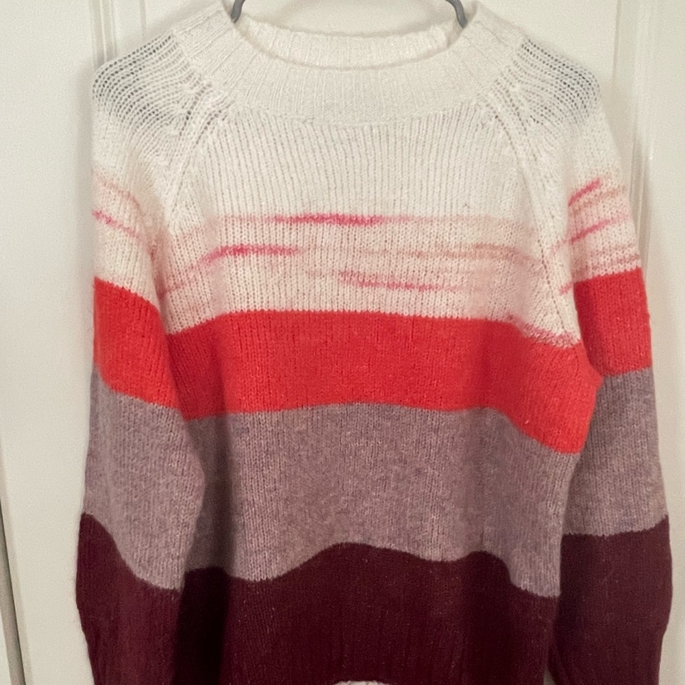 Old Navy sweater